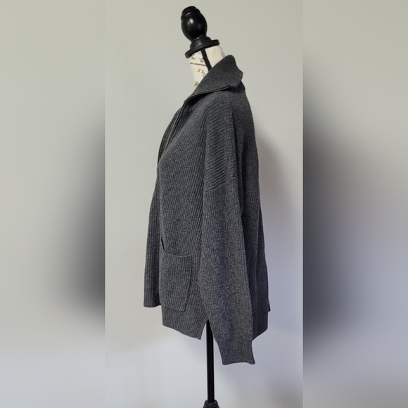 Madewell highneck gray sweater with 1/3 zippered front in XL - Picture 9 of 14